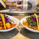 ゲストハウスフェイテ - ランチカレー 今は野菜は乗ってません 笑