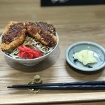 青空カフェ - ミニチキンカツ丼 ¥250