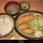 Tokiwa - 本日のおすすめ定食 カキフライとイカフライ 850円