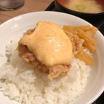 からあげ日本一 - 明太マヨからあげご飯完成