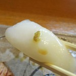 Ginzushi - イカ です  柚子胡椒が良い感じ