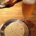 チャンドラマ - ビールセットのビールとパパダ