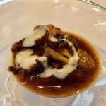 ラ クレリエール - 2018.12.  仔猪の前脚の煮込み マデラ酒風味