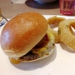 DOUG 'S BURGER - 