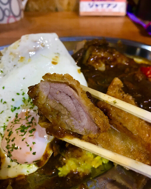 カツカレーのジャイアン>