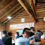 丸太小屋 - 文字通り丸太小屋です