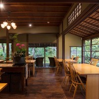 かなざわ玉泉邸 - 和とモダンさが融合された心地よいお部屋。少人数様で気軽にご利用いただけます