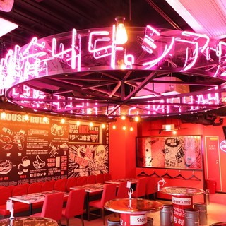 なんば駅すぐ！韓国気分を味わえるオシャレな店内と美味しい料理