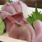 和台  - 寒ブリのお造り