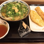 Marugame Seimen - かけ、蓮根天、ちくわ天、鮭おにぎり