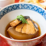 明治座 - ブリ大根煮付け