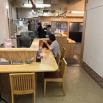 らぁ麺 はんにゃ - らぁ麺 はんにゃ(岡山県岡山市北区野田屋町)店内