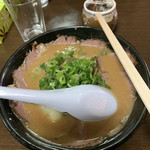 アベノ日本一 - にんにく味噌ラーメンチャーシュートッピング
            