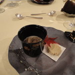 トゥ・ラ・ジョア - 栗のスープ（アルバ産黒トリュフ入り：10月）