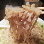 麺匠ぼんてん - フンワリした食感の多加水平打ち手揉みちぢれ麺