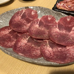 炭火焼肉 釜山 - 