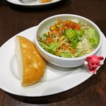 Kimbo Shi Pasuta - ランチセットB　￥310　サラダ