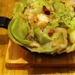 オーツキ食堂 - キャベツのアンチョビ炒め