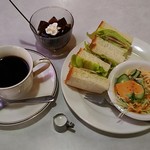 Rupan - コーヒー（400円）、モーニング・サンドイッチ（サラダ付き）、コーヒーゼリー