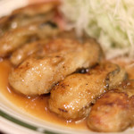 かつれつ四谷たけだ - カキバター焼定食 1500円 の岩手県大船渡産生カキの甘辛バター醤油