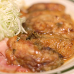 カキバター焼定食 1500円 の岩手県大船渡産生カキの甘辛バター醤油