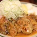 かつれつ四谷たけだ - カキバター焼定食 1500円 の岩手県大船渡産生カキの甘辛バター醤油