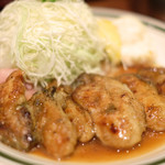 かつれつ四谷たけだ - カキバター焼定食 1500円 の岩手県大船渡産生カキの甘辛バター醤油