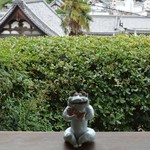 さらすわてぃ - 玄関先の窓からの眺め