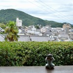 さらすわてぃ - 玄関先の窓からの眺め