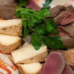 鳥田中 - 2019.1 スモーク盛合せ（550円）レバー、ハツ、砂肝、カマンベール