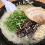 博多三氣 - 麺が多い ２玉分