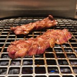 神戸牛 焼肉 利休 - 上ハラミ