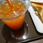 サンマルクカフェ - 日替わりパンモーニング（野菜ジュース） ３６０円（税抜き）