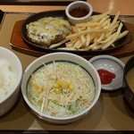 やよい軒 ベスタ本庄寿店 - ４種のチーズハンバーグ定食。(^○^)