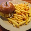 Tennyson Hotel - 料理写真:Cheeseburger $17.00