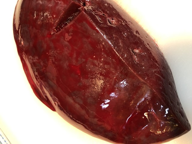 炭火焼肉オムテソン福島店｜本格炭火焼肉と豊富メニューで満足のディナー