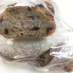 スリジエ - 3種類のベリーのカンパーニュ