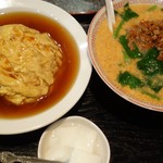 梅園 - ラーメンセット、担々麺と天津飯