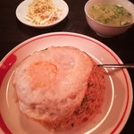 シンガポール料理　梁亜楼 - 