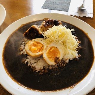 トーキョースパイスカレー 赤と黒_0