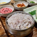 韓食 古家 - ポッサム定食(\2,160)　十八穀米