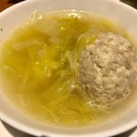 屯 - 大きな肉団子が一個