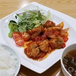 ラーメン専科めんや - 国産とり肉のトマト煮‼️