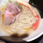 麺と心 7 - 花咲ガニの濃厚蟹そば（2018年11～12月限定第2弾）（麺）