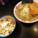 中華ソバ 伊吹 - 