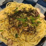 鎌倉パスタ - 明太子とヤリイカのクリームパスタ。アップ