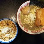 中華ソバ 伊吹 - 