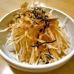 居酒屋かもめうどん - 大根サラダ