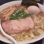 青樹 - 味玉ラーメン大（880円）