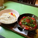 スプーンソング - タミルスパイスのフィッシュカレー  1,200円
